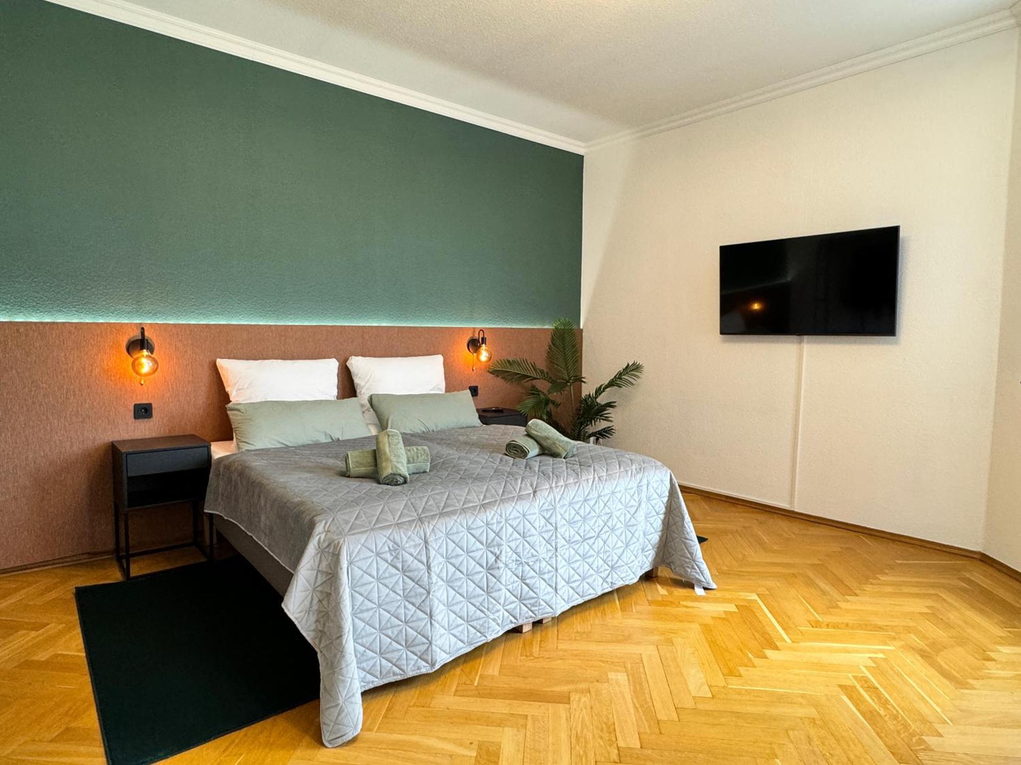 Rebelrents #4 Design Trifft Komfort - Einzigartiges Ferienapartment In Der Nahe Des Hauptbahnhofs ハレ エクステリア 写真