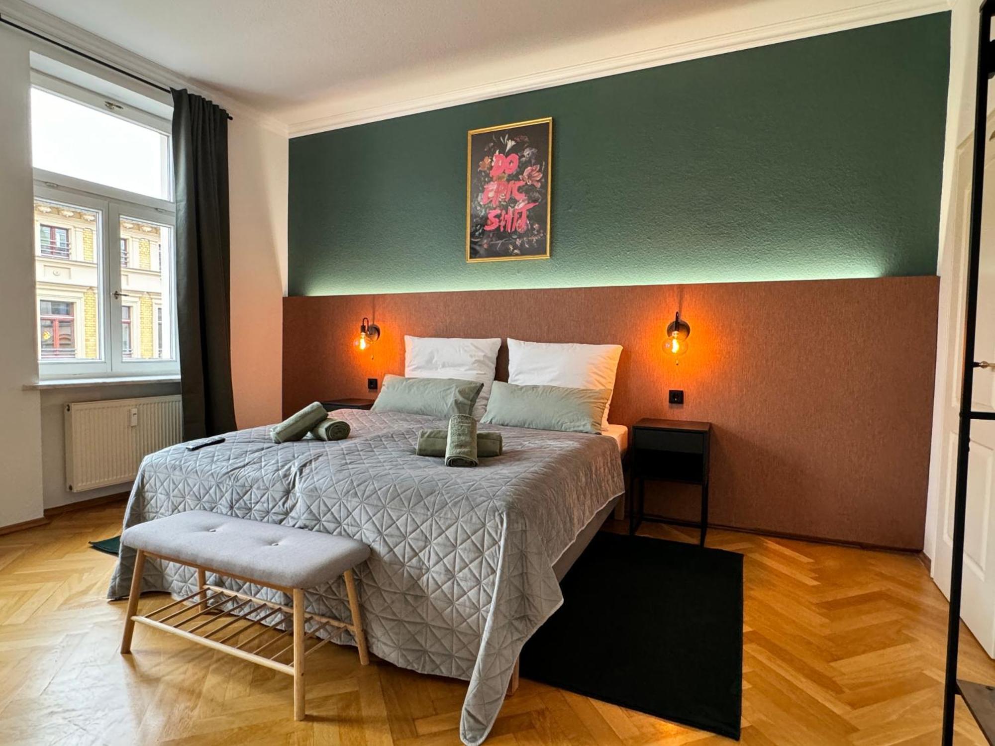 Rebelrents #4 Design Trifft Komfort - Einzigartiges Ferienapartment In Der Nahe Des Hauptbahnhofs ハレ エクステリア 写真