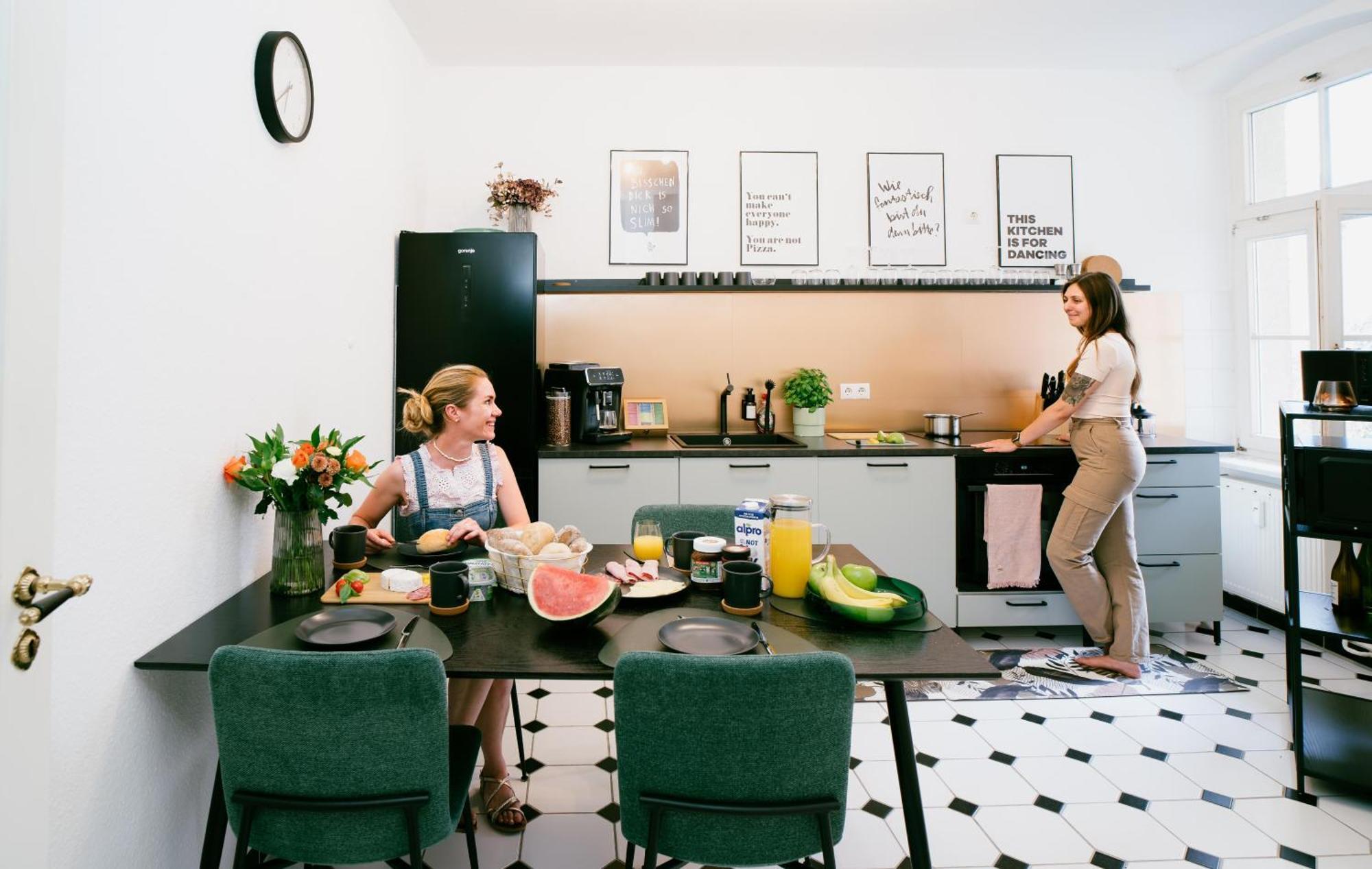 Rebelrents #4 Design Trifft Komfort - Einzigartiges Ferienapartment In Der Nahe Des Hauptbahnhofs ハレ エクステリア 写真